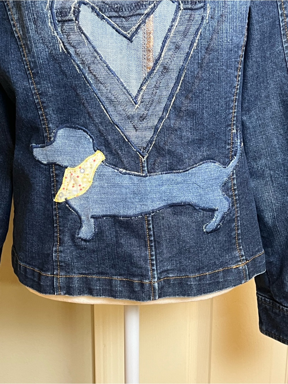 DACHSHUND Upcycled Denim Jacket - Picture 4 of 12